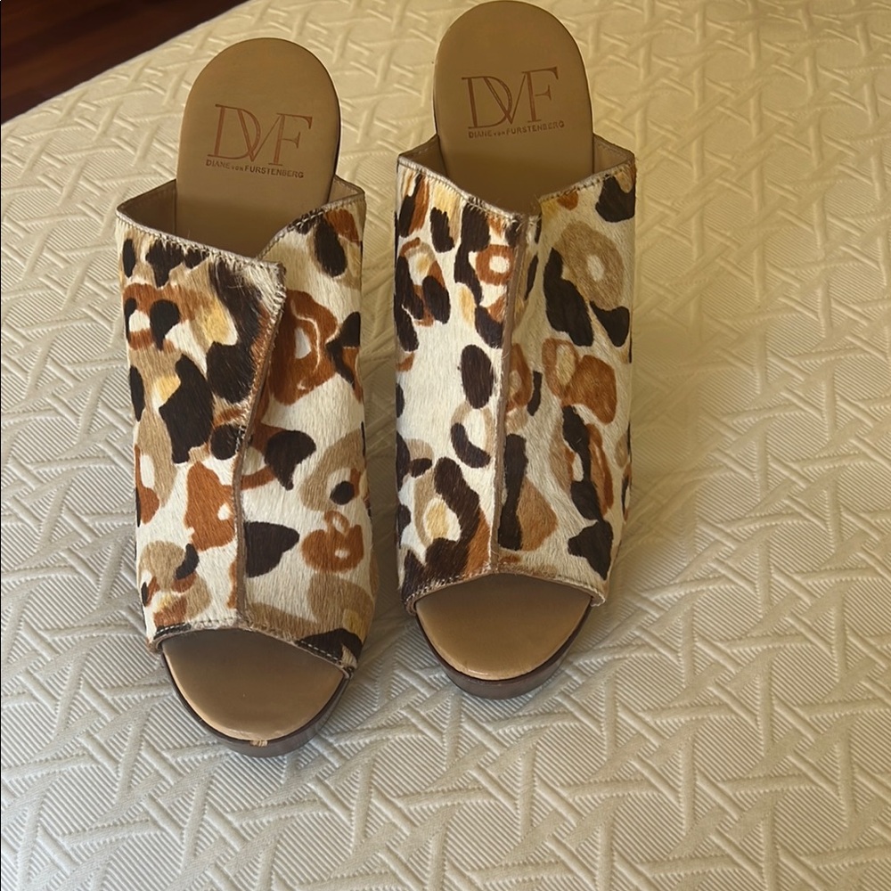 Diane Von Furstenberg Brown Tan Mules